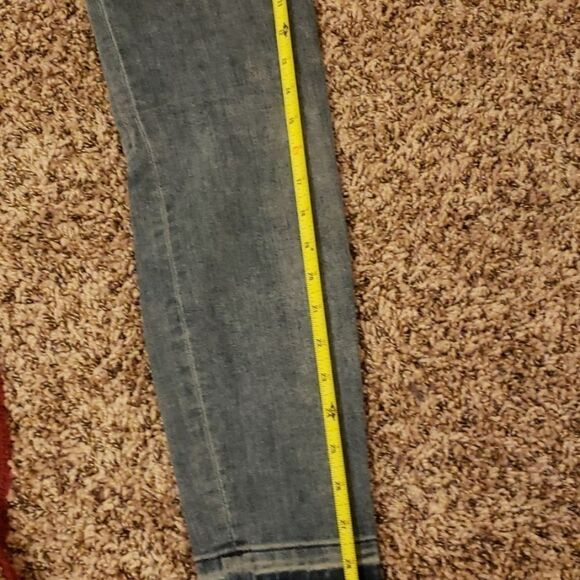 Bdg   - Picture 7 of 7